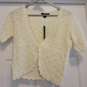 Express Cropped Short Sleeve Cream Crochet Sweater with Closure - Size M